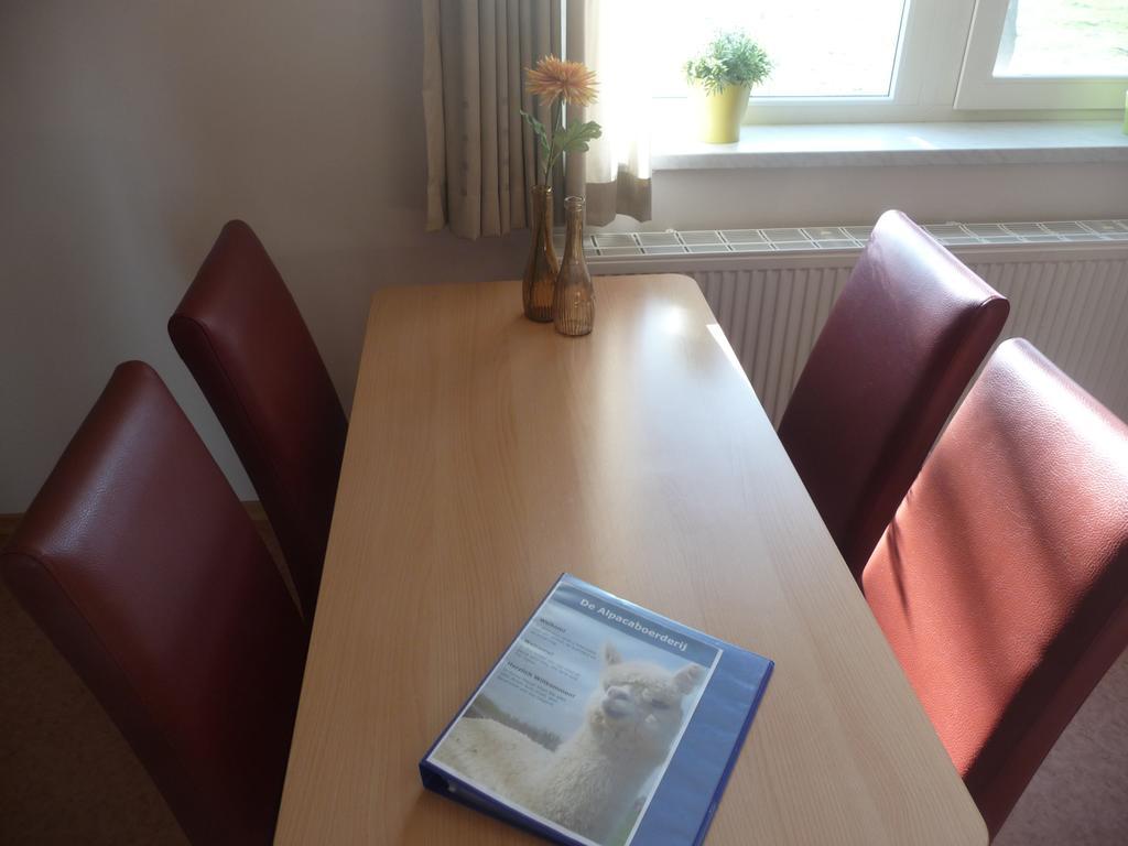 Apartamento De Alpacaboerderij Bocholt Habitación foto